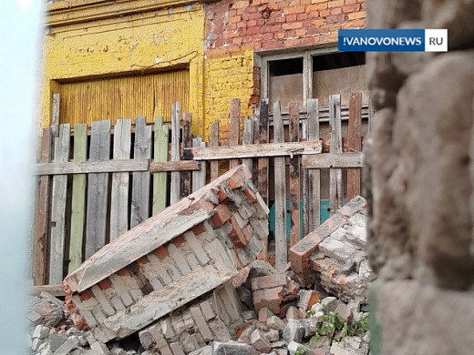 В Иванове сносят здание бывшей школы-интерната на улице Короткова